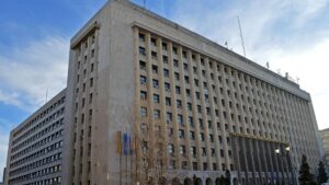 Un lift cu 7 persoane a căzut în gol în Palatul CFR din București. 5 răniți, transportați la spital
